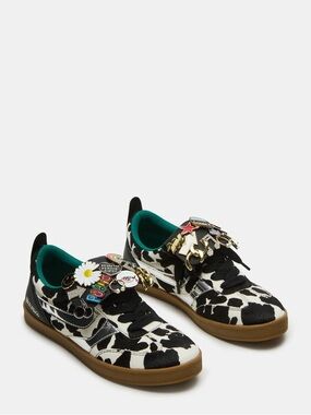 Steve Madden Wyatt Black & White Sneaker | Sold out style 10 BNWT low top shoe